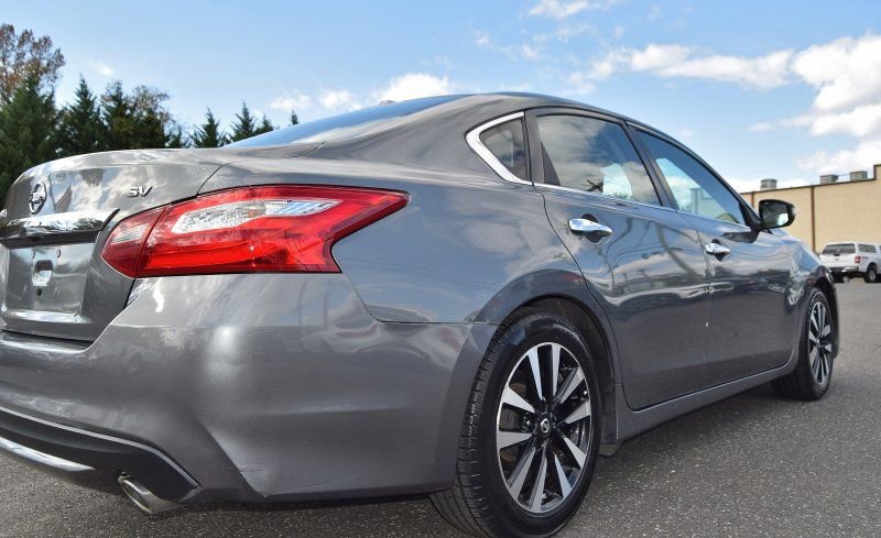 Used 2018 Nissan Altima 2.5 SV image 17