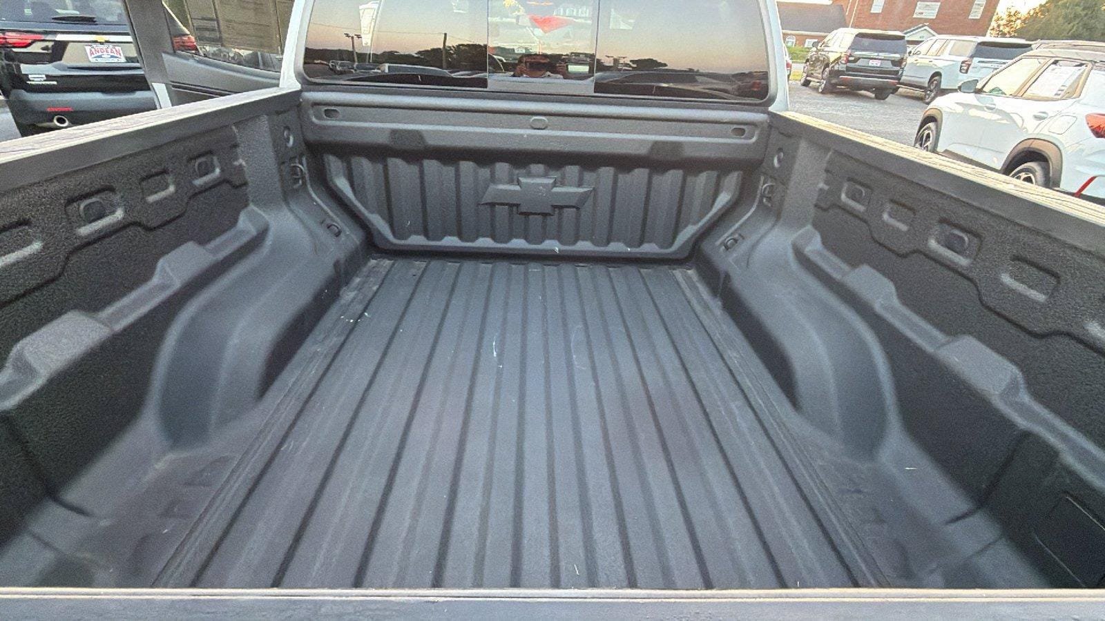 Used 2024 Chevrolet Colorado Trail Boss w/ Advanced Trailering Package AWD/4WD image 13