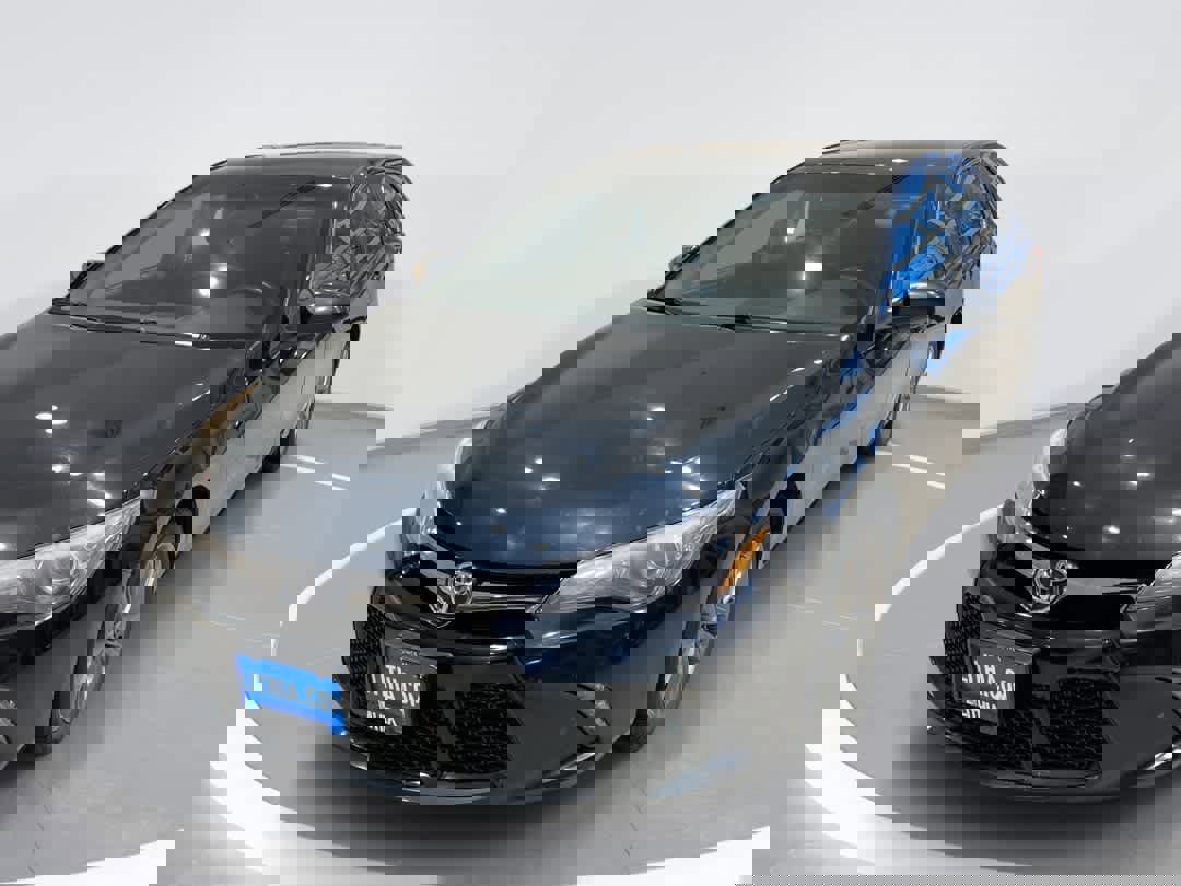 Used 2017 Toyota Camry SE