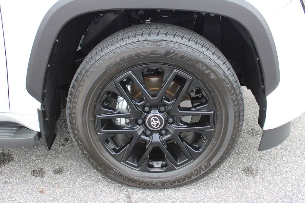 Used 2025 Toyota Sequoia Limited image 34