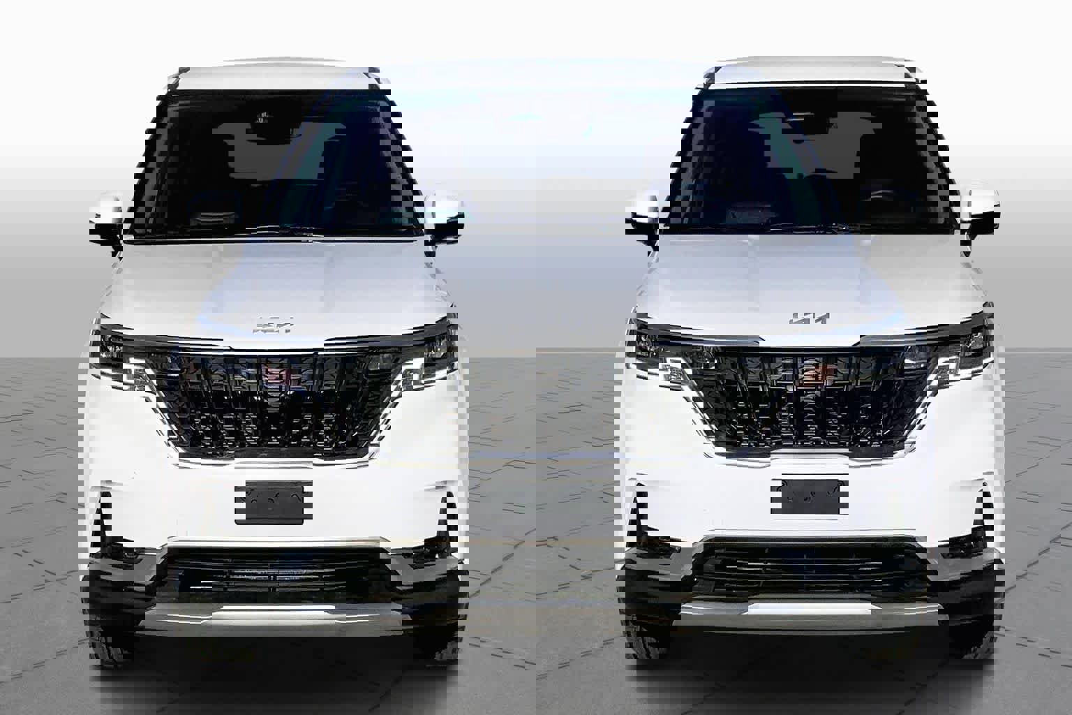 Used 2024 Kia Carnival LX image 3