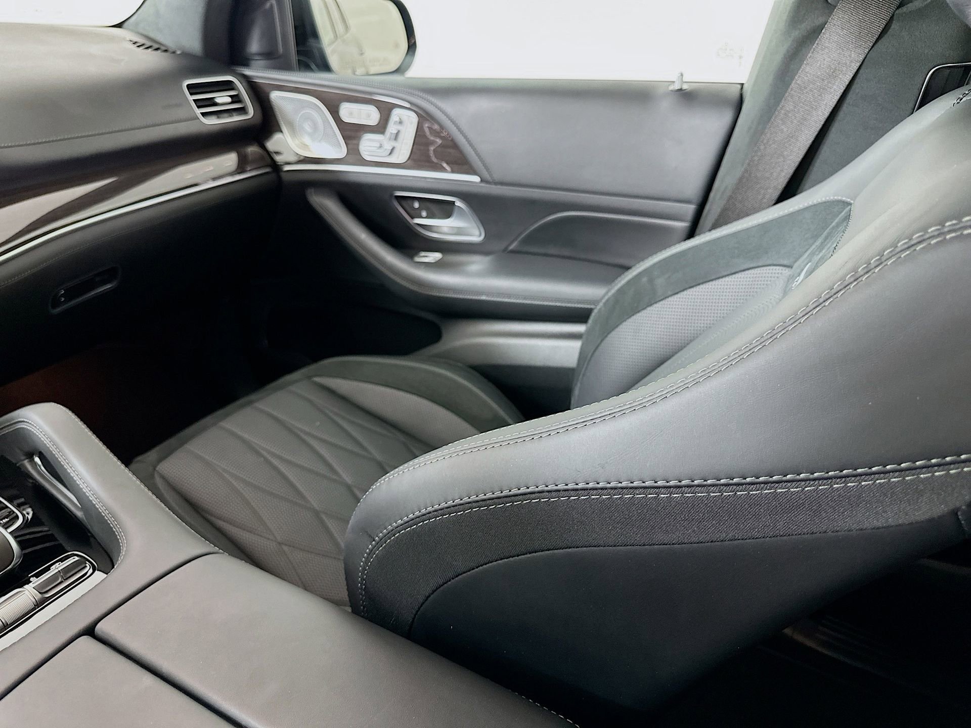 Certified 2023 Mercedes-Benz GLS 63 AMG 4MATIC image 26