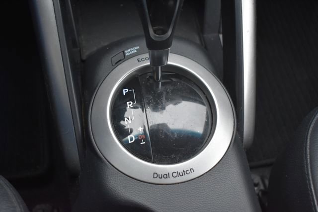 Used 2015 Hyundai Veloster RE:FLEX Edition image 29