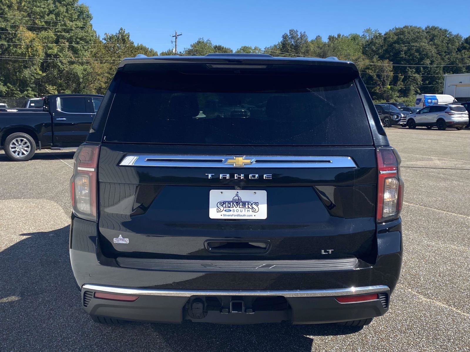 Used 2023 Chevrolet Tahoe LT w/ Luxury Package RWD image 6