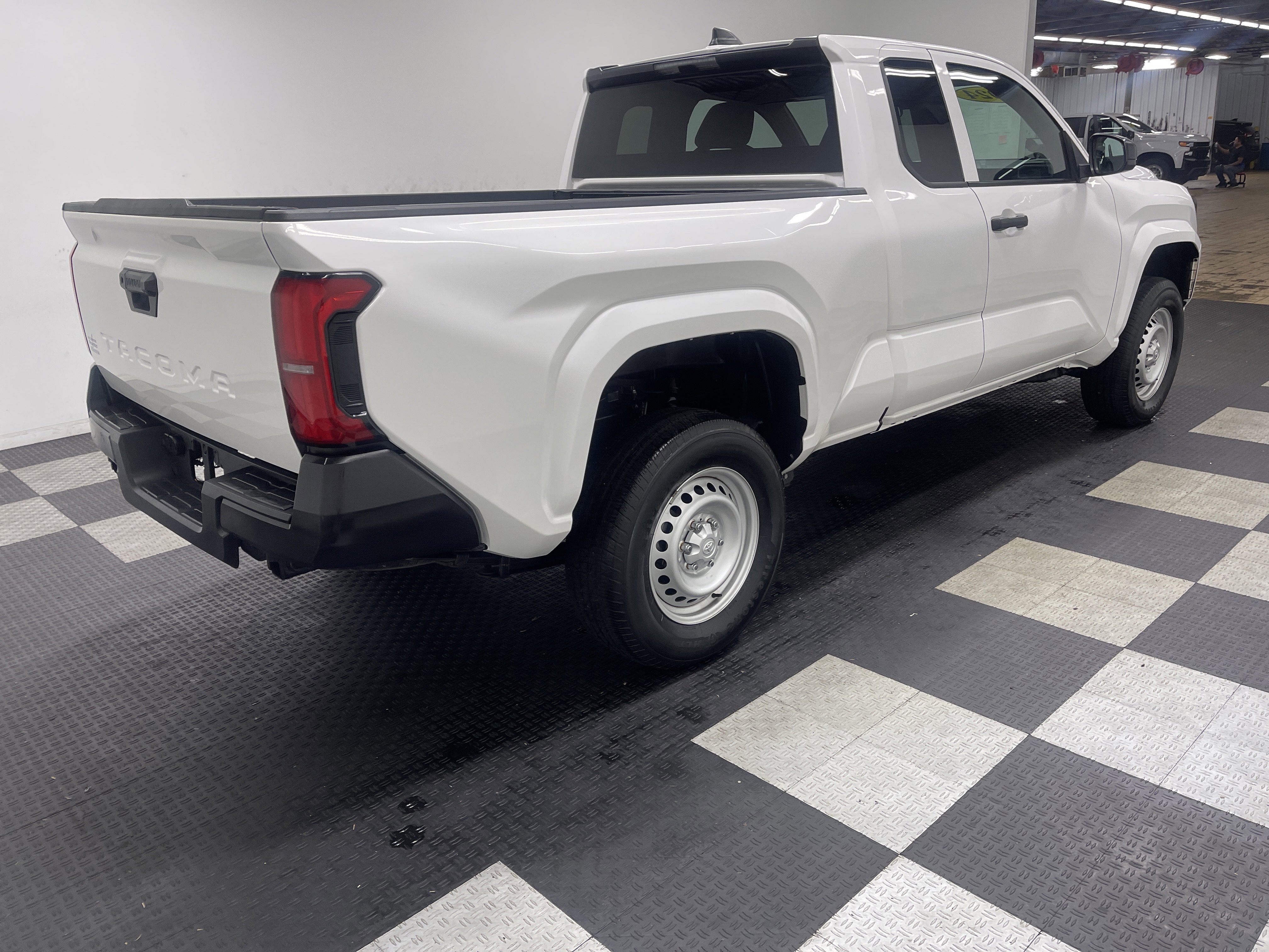 Used 2024 Toyota Tacoma SR RWD image 5