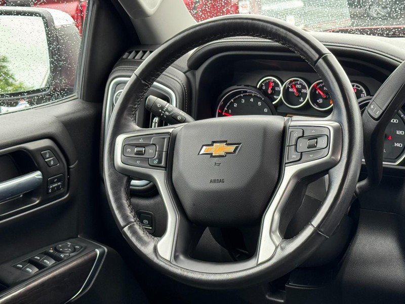 Used 2022 Chevrolet Silverado 1500 LTZ AWD/4WD image 12