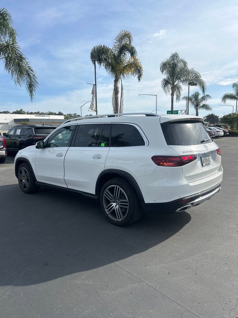 Used 2025 Mercedes-Benz GLS 450 4MATIC image 10