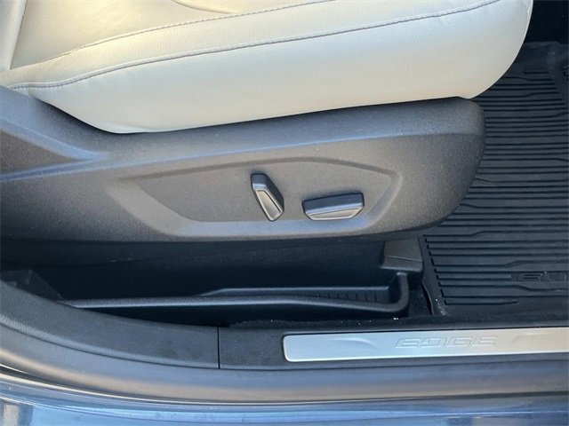 Used 2022 Ford Edge Titanium w/ Class II Trailer Tow Package image 26