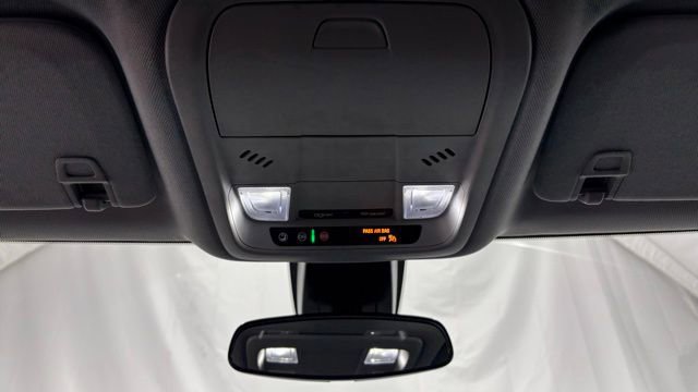 Used 2025 Chevrolet Blazer LT image 41