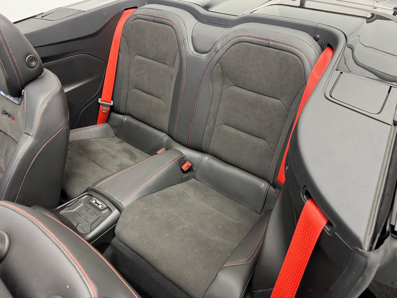 Used 2022 Chevrolet Camaro ZL1 RWD image 16