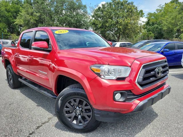 Used 2022 Toyota Tacoma SR5 w/ Technology Package RWD image 8