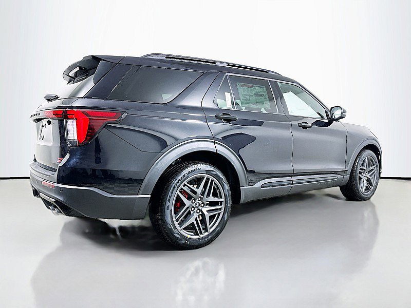 New 2026 Ford Explorer ST image 6