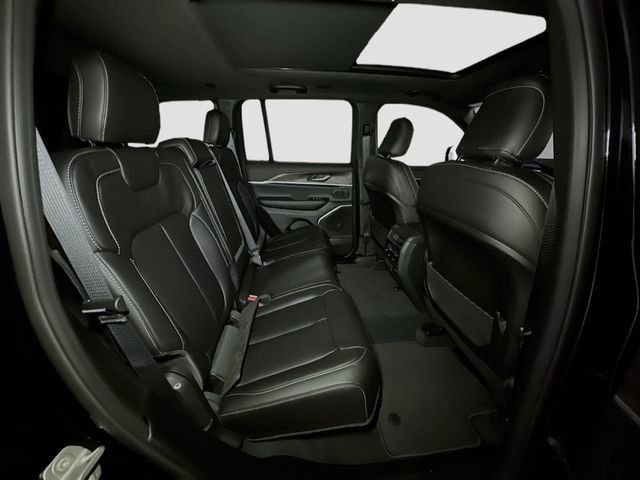 New 2026 Jeep Grand Cherokee Limited image 31