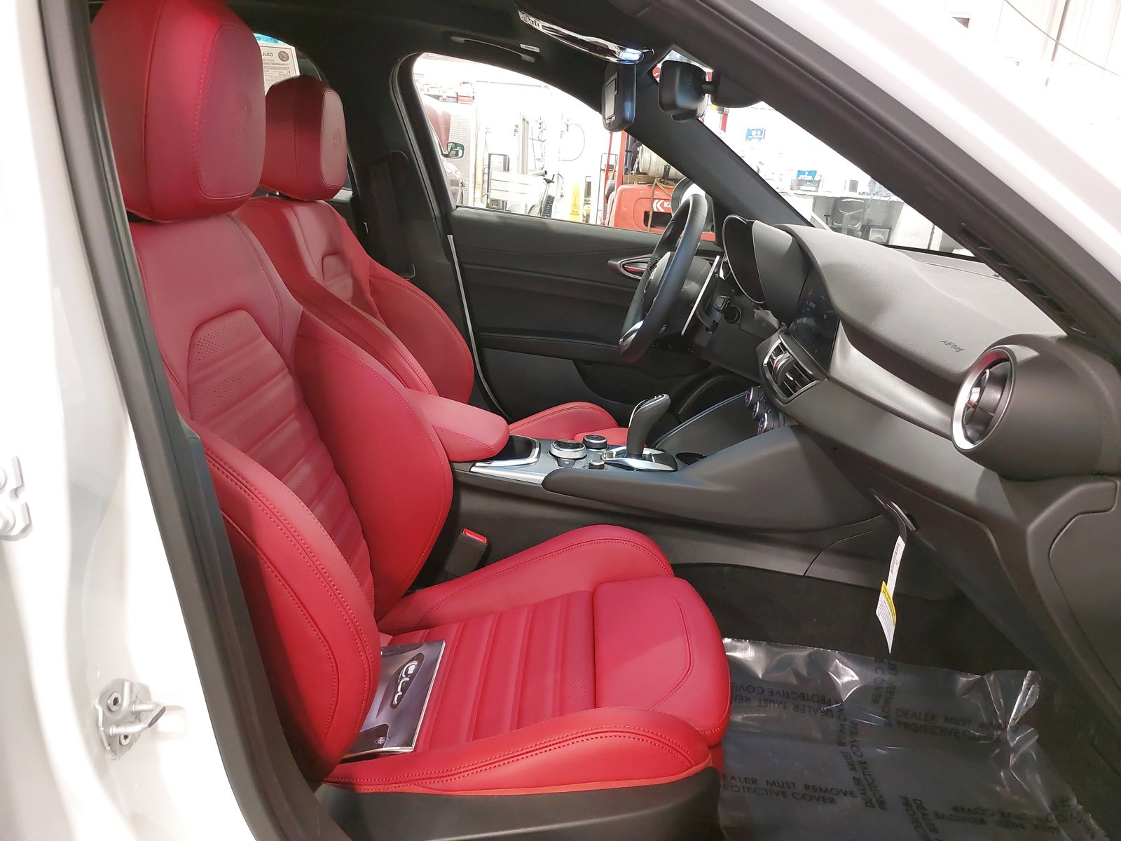 New 2025 Alfa Romeo Giulia AWD w/ Veloce Package AWD image 10