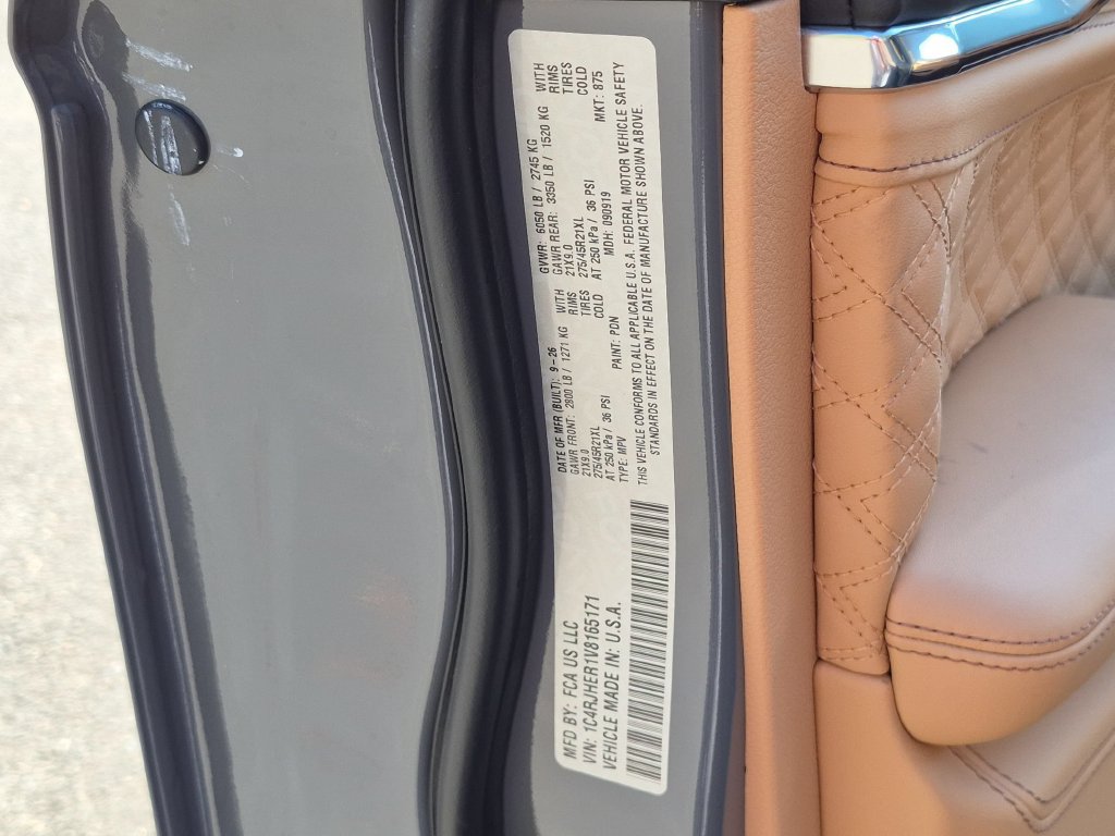 New 2027 Jeep Grand Cherokee Summit AWD/4WD image 29