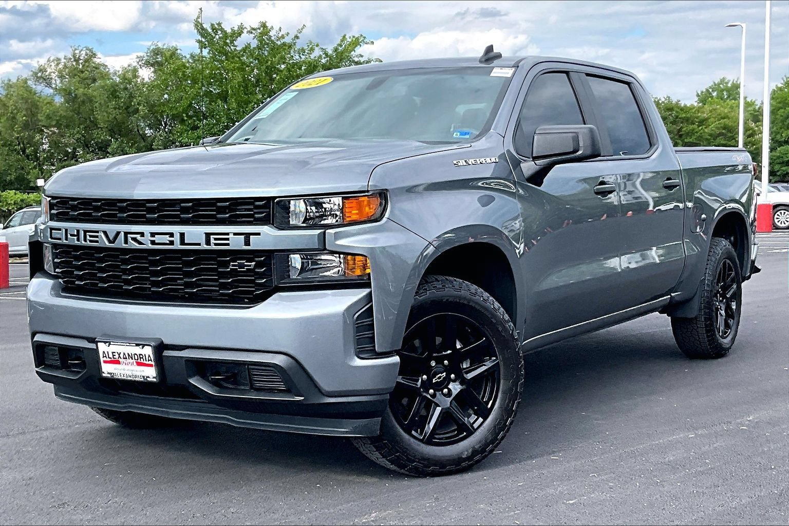 Used 2021 Chevrolet Silverado 1500 Custom AWD/4WD image 1