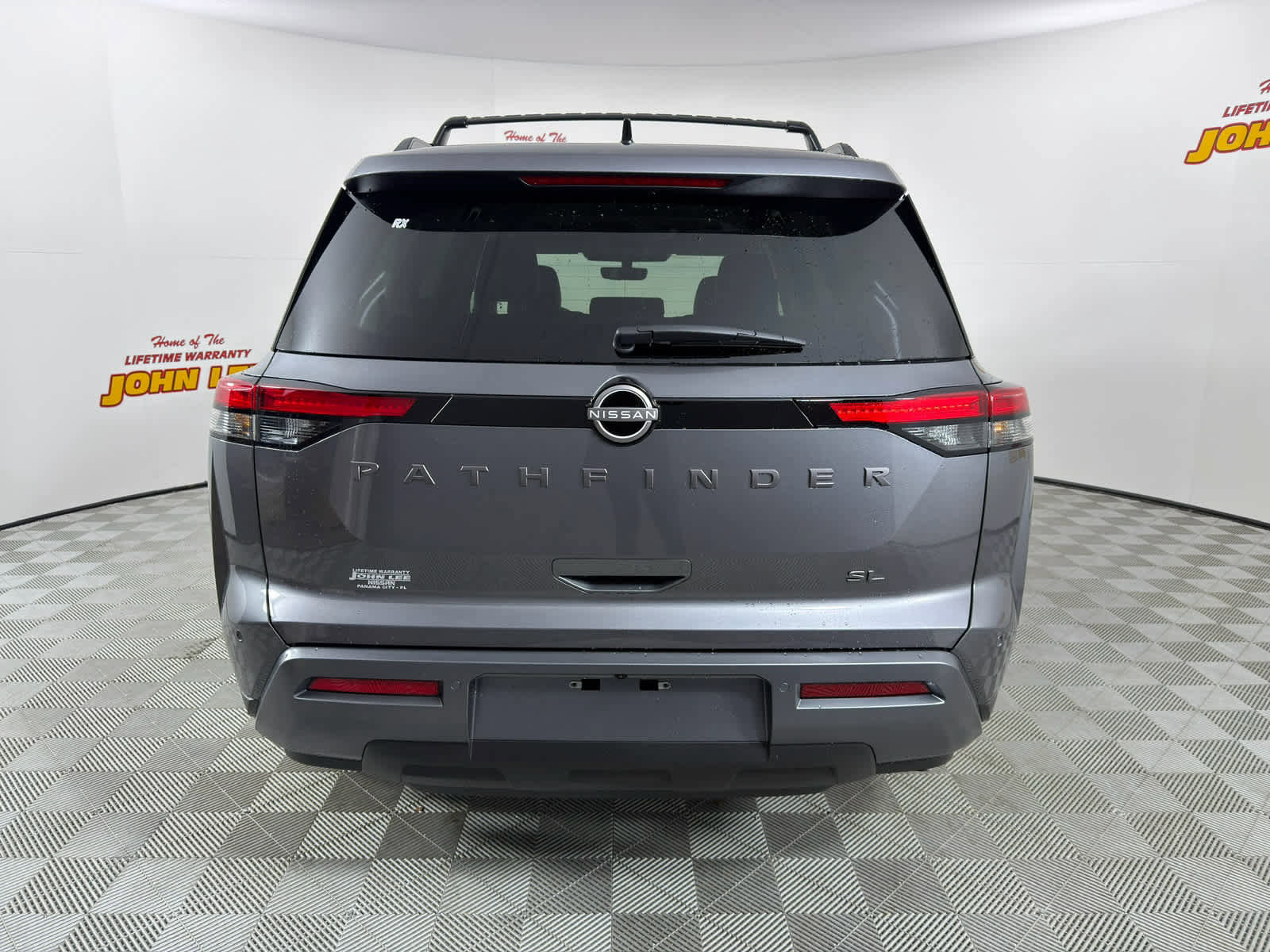New 2026 Nissan Pathfinder SL image 4