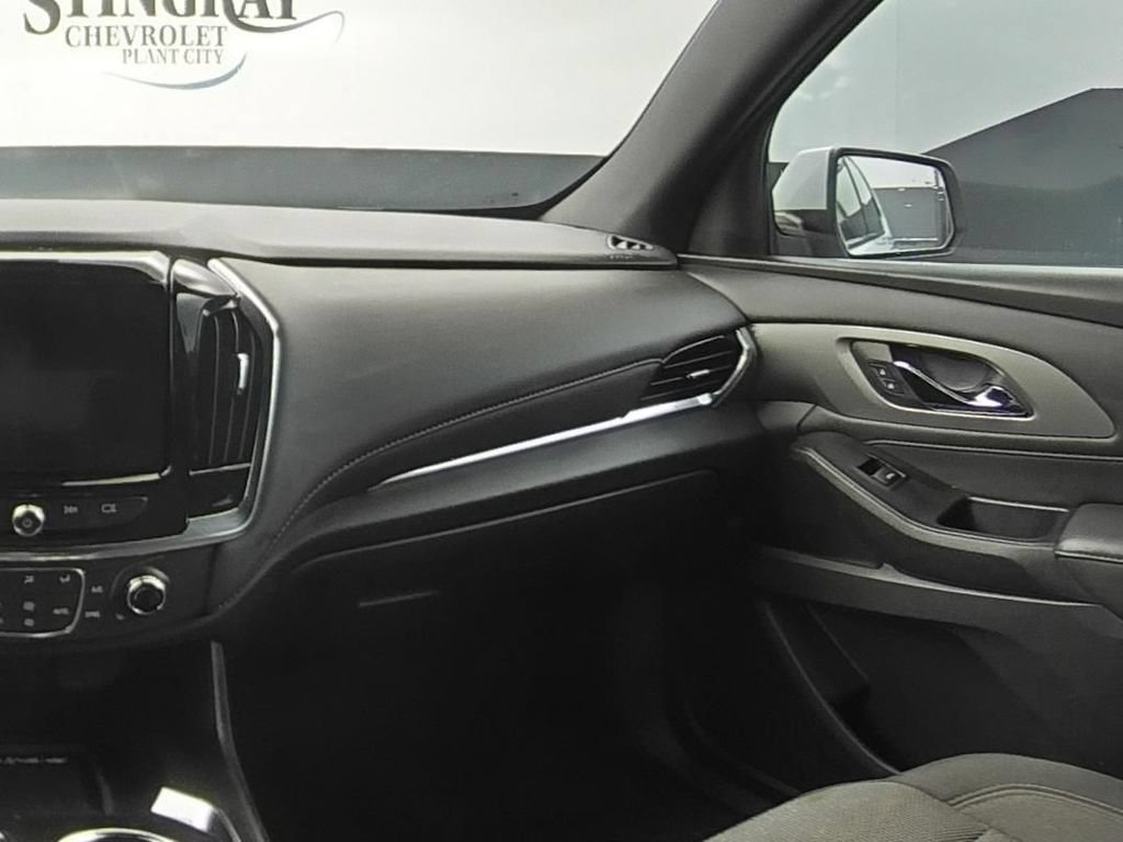 Used 2023 Chevrolet Traverse LT FWD image 15