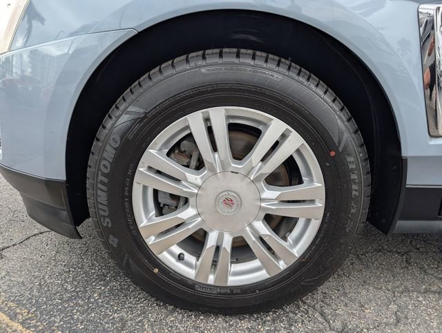 Used 2014 Cadillac SRX Luxury image 16