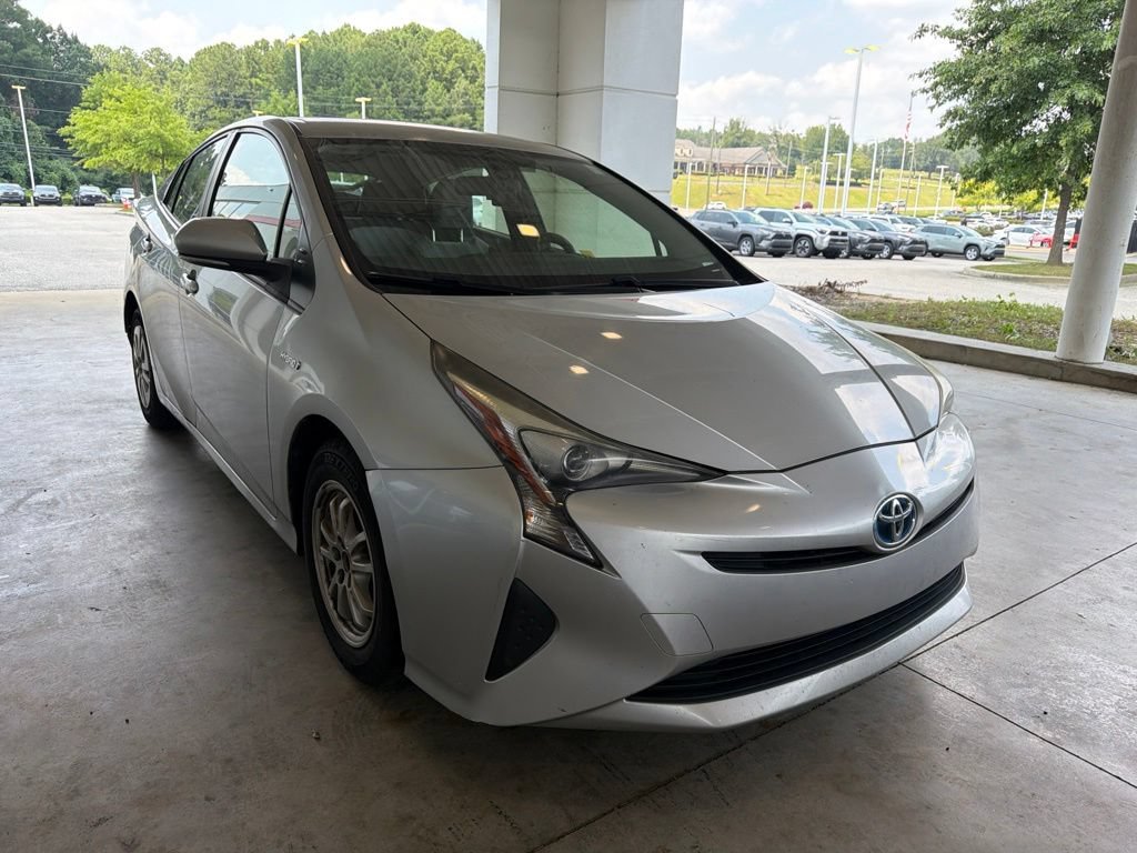 Used 2016 Toyota Prius Two FWD image 4