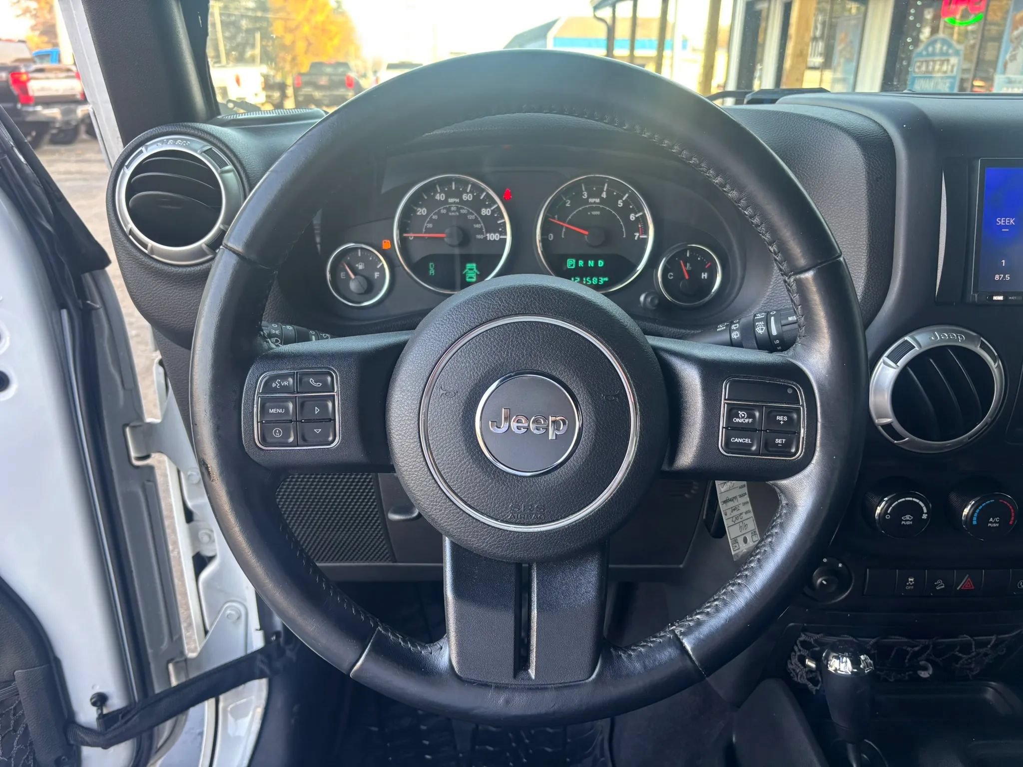 Used 2017 Jeep Wrangler Unlimited Sahara w/ Max Tow Package AWD/4WD image 21