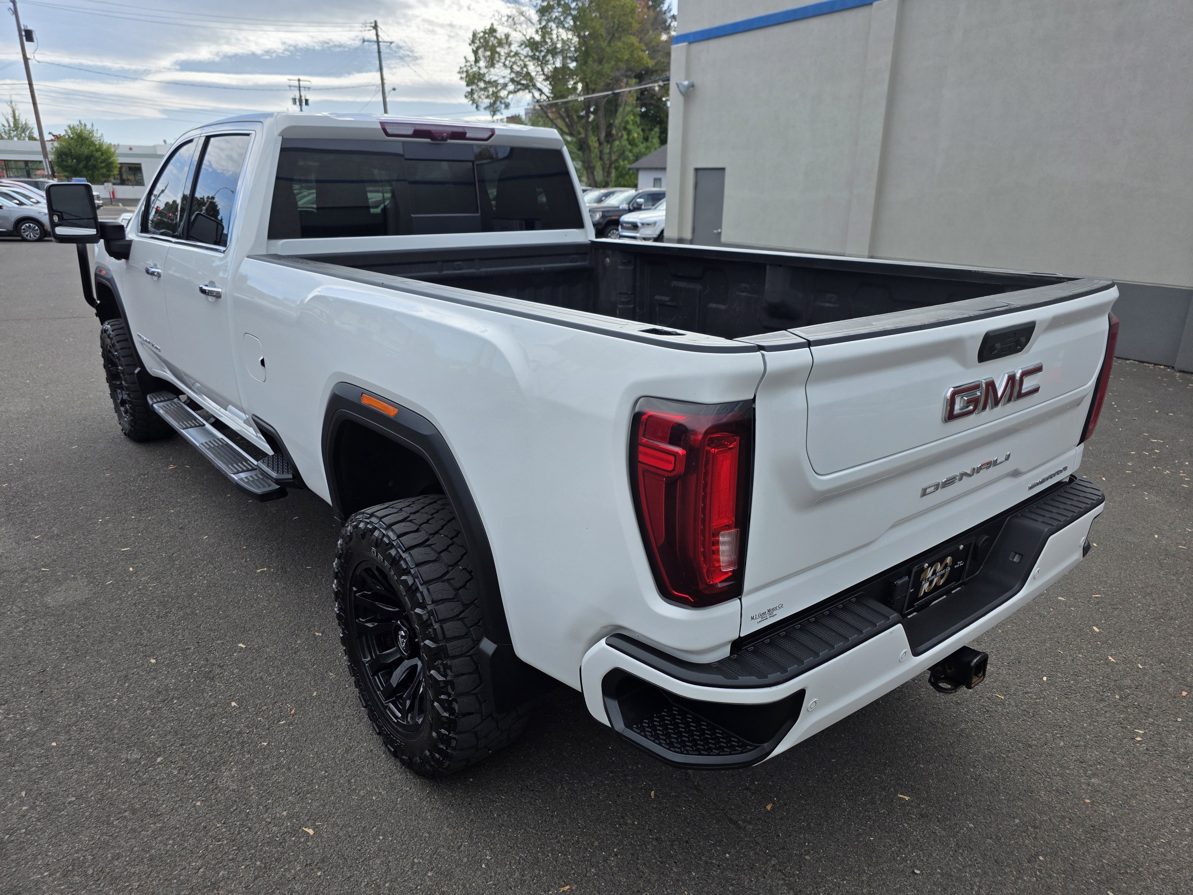 Used 2022 GMC Sierra 3500 Denali w/ Denali Ultimate Package image 30