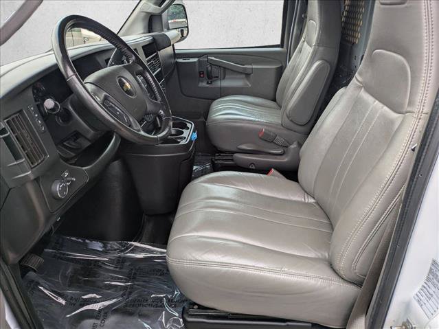 Used 2022 Chevrolet Express 2500 w/ Driver Convenience Package RWD image 15