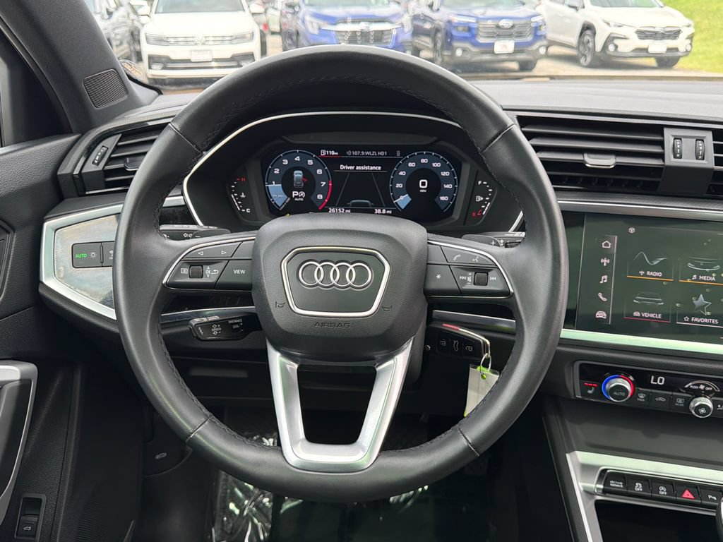 Used 2025 Audi Q3 2.0T Premium AWD/4WD image 18