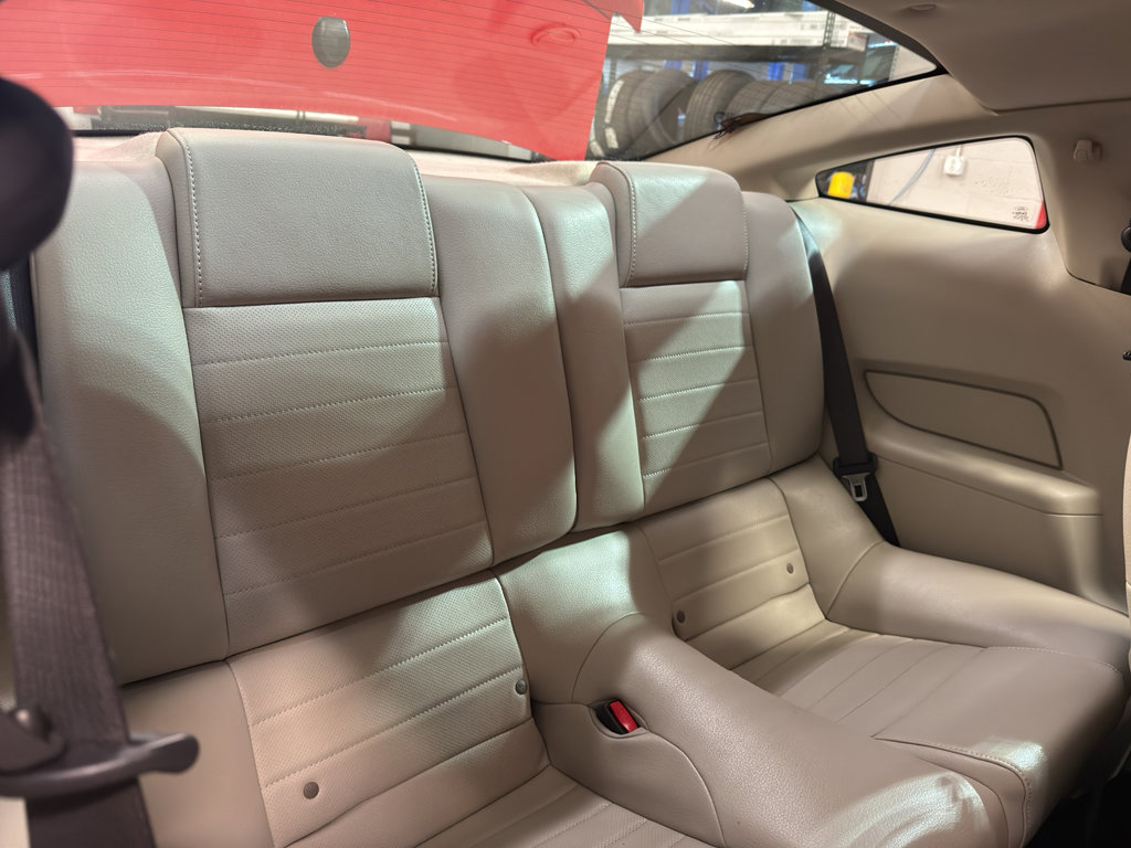 Used 2010 Ford Mustang Premium image 22