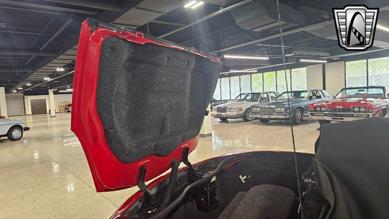 Used 2006 Pontiac Solstice Convertible w/ Premium Package image 20