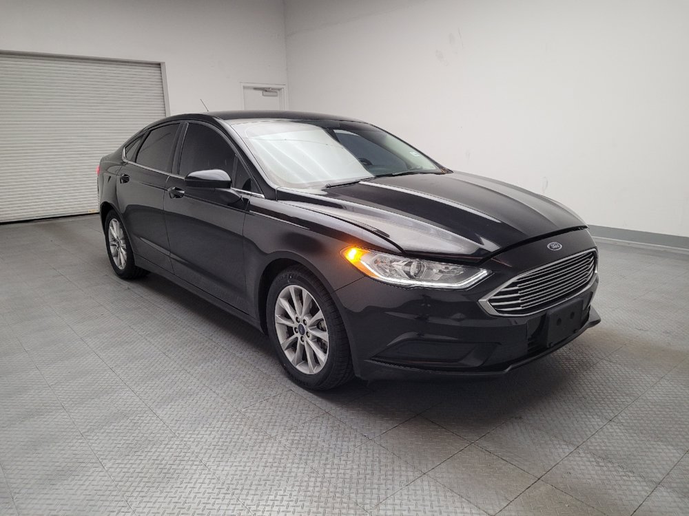 Used 2017 Ford Fusion SE w/ Fusion SE Technology Package FWD image 13