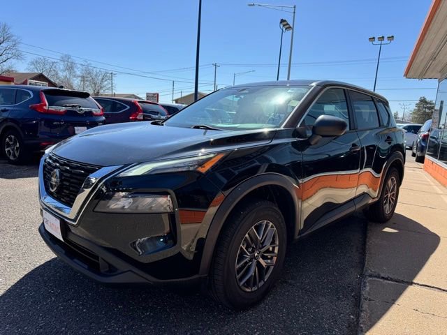 Used 2021 Nissan Rogue S AWD/4WD image 3