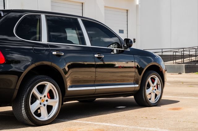 Used 2006 Porsche Cayenne Turbo S AWD/4WD image 40