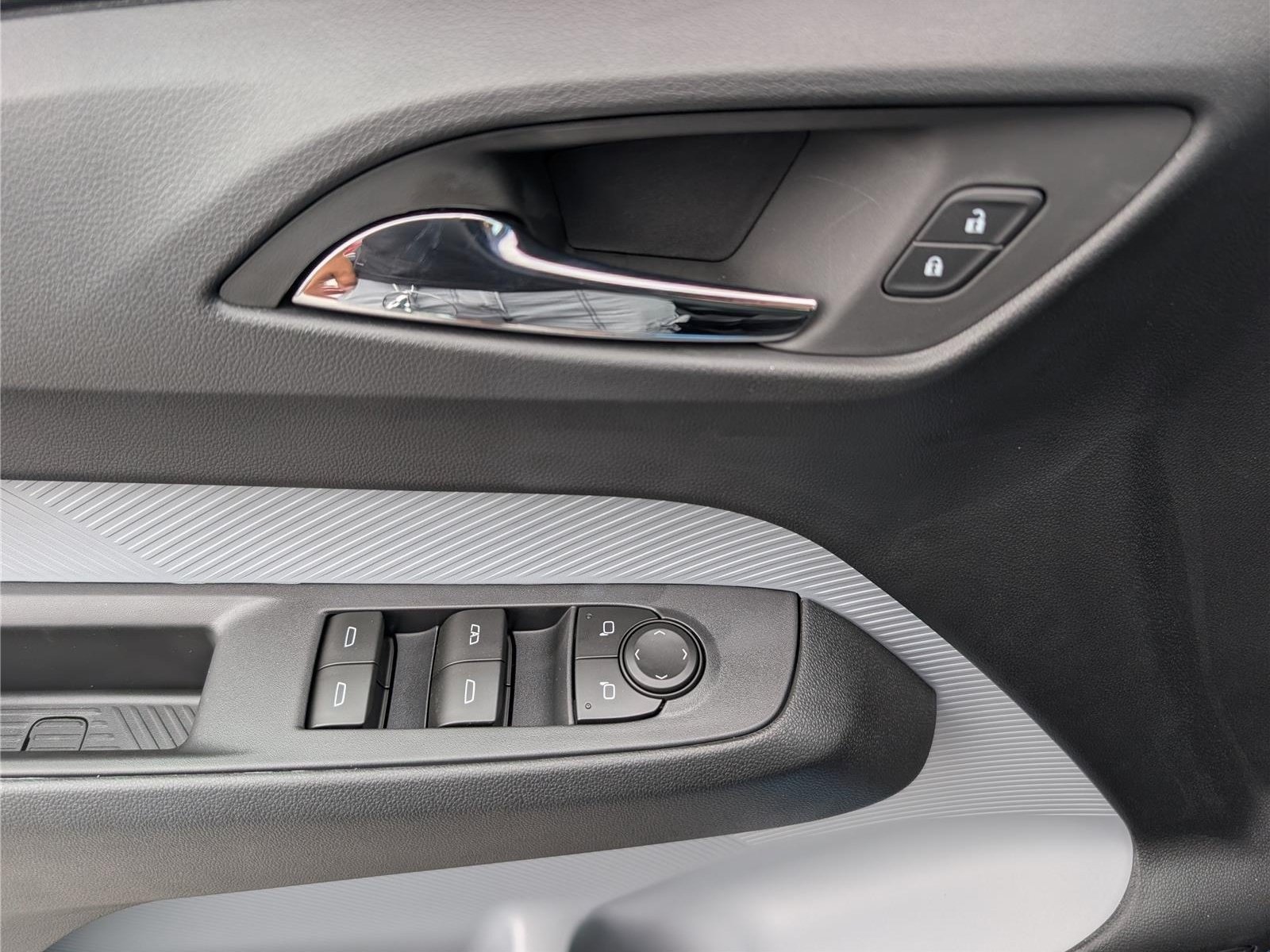 New 2027 Chevrolet Bolt LT FWD image 14