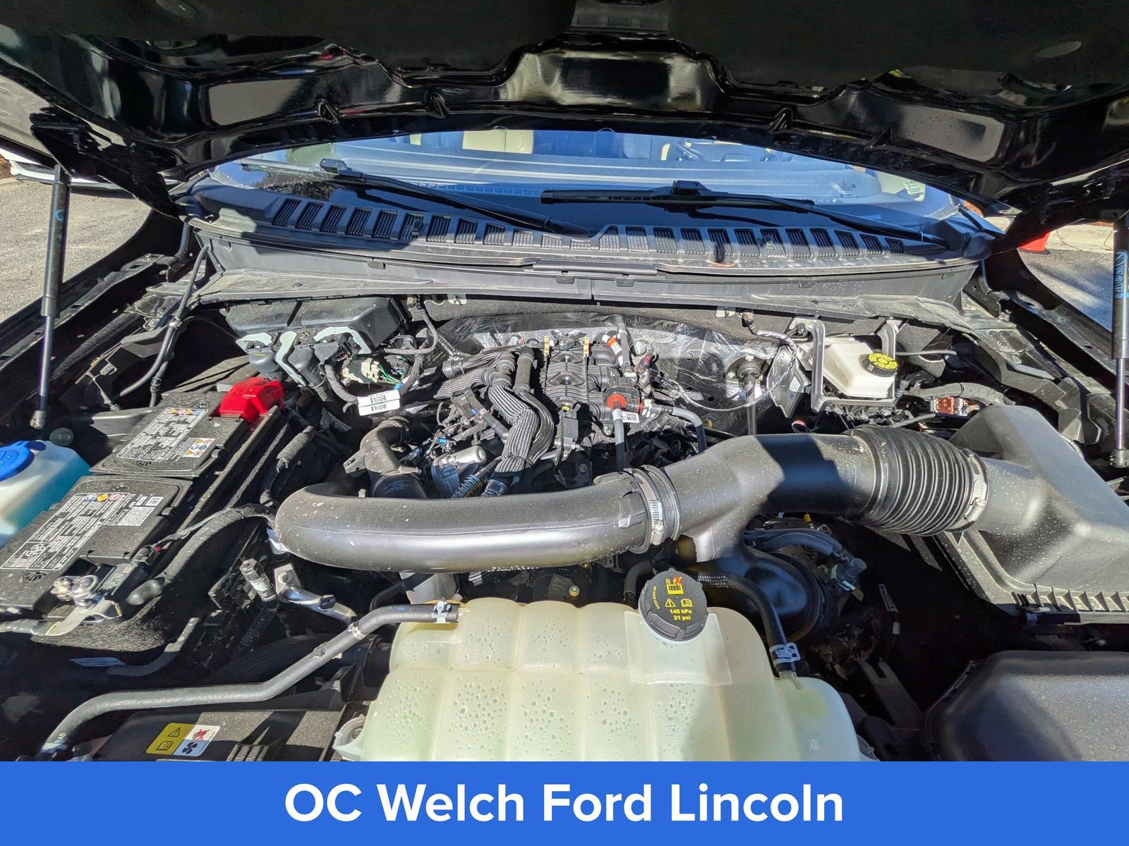 Certified 2025 Lincoln Navigator Reserve AWD/4WD image 11