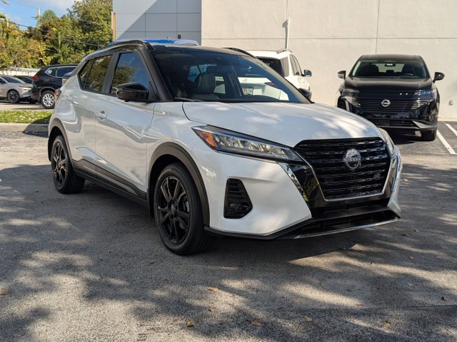 Certified 2024 Nissan Kicks SR w/ SR Premium Package image 3