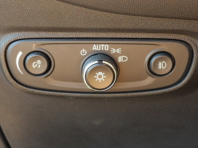 Used 2021 Chevrolet Equinox LT AWD/4WD image 25
