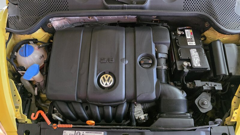 Used 2012 Volkswagen Beetle 2.5 FWD image 28