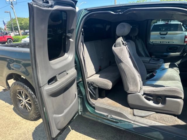 Used 2002 Ford F150 XLT RWD image 12