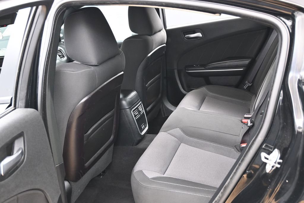 Used 2019 Dodge Charger SXT AWD/4WD image 32