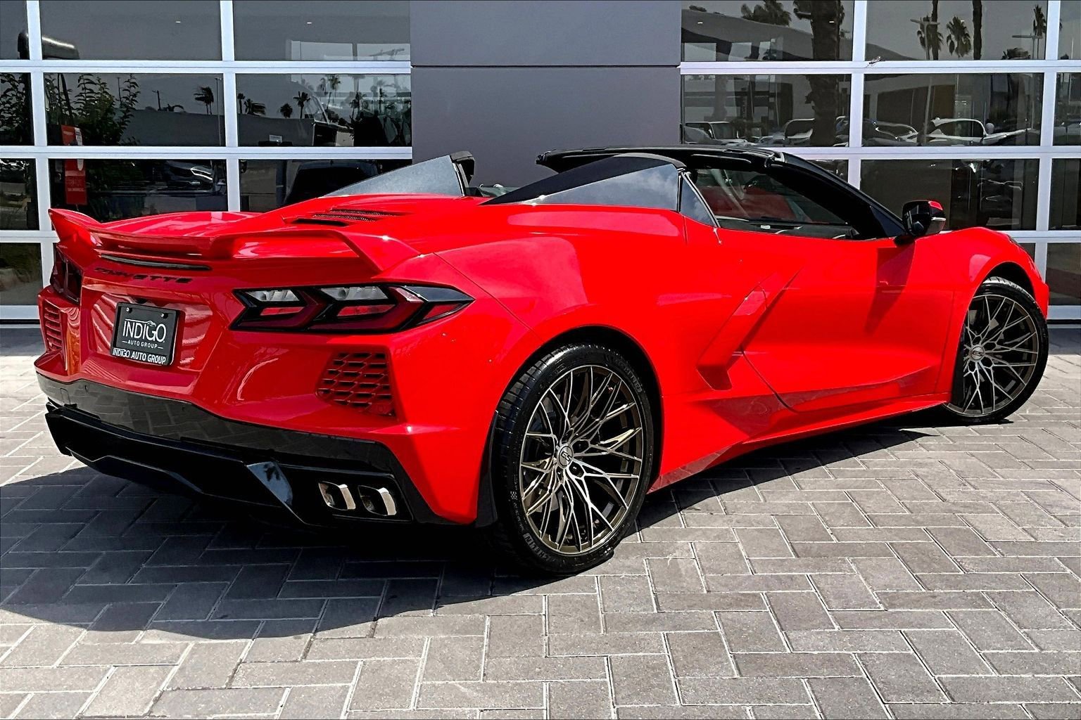 Used 2021 Chevrolet Corvette Stingray Premium Conv w/ Z51 Performance Package image 13