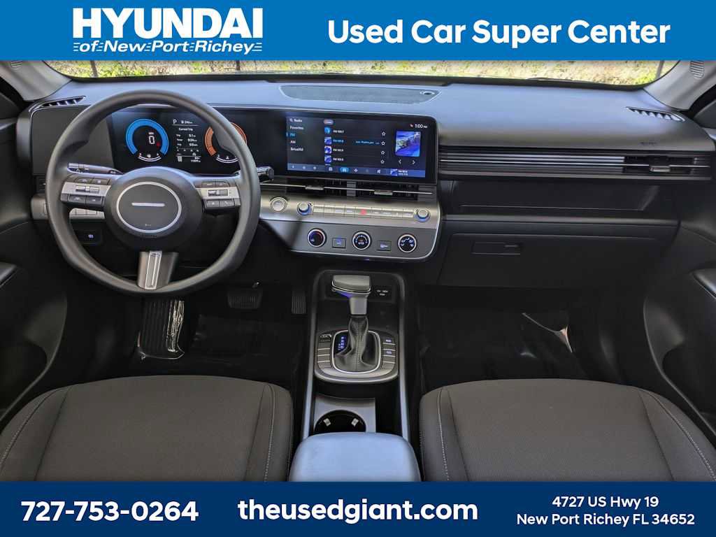 Used 2024 Hyundai Kona SE image 16