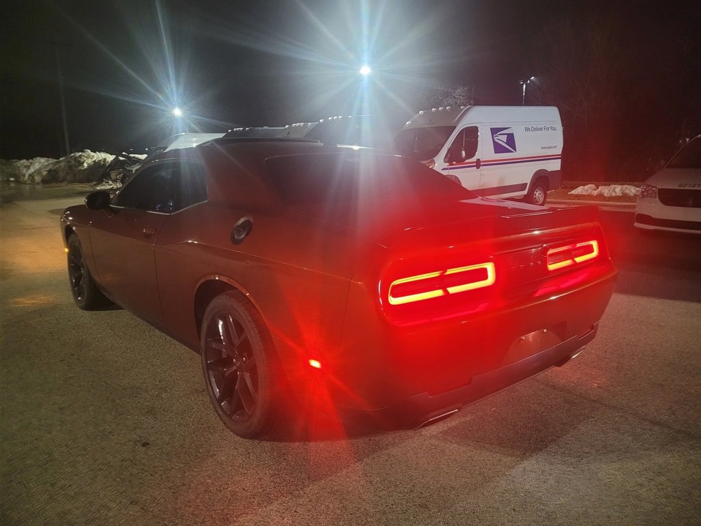 Used 2022 Dodge Challenger SXT w/ Blacktop Package image 4