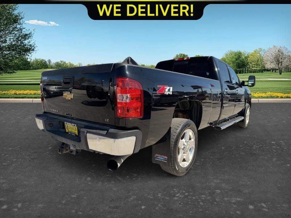 Used 2013 Chevrolet Silverado 2500 LT w/ Custom Sport Truck Package AWD/4WD image 5