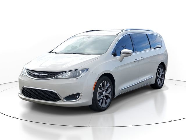 Used 2017 Chrysler Pacifica Limited w/ UConnect Theater Package image 2