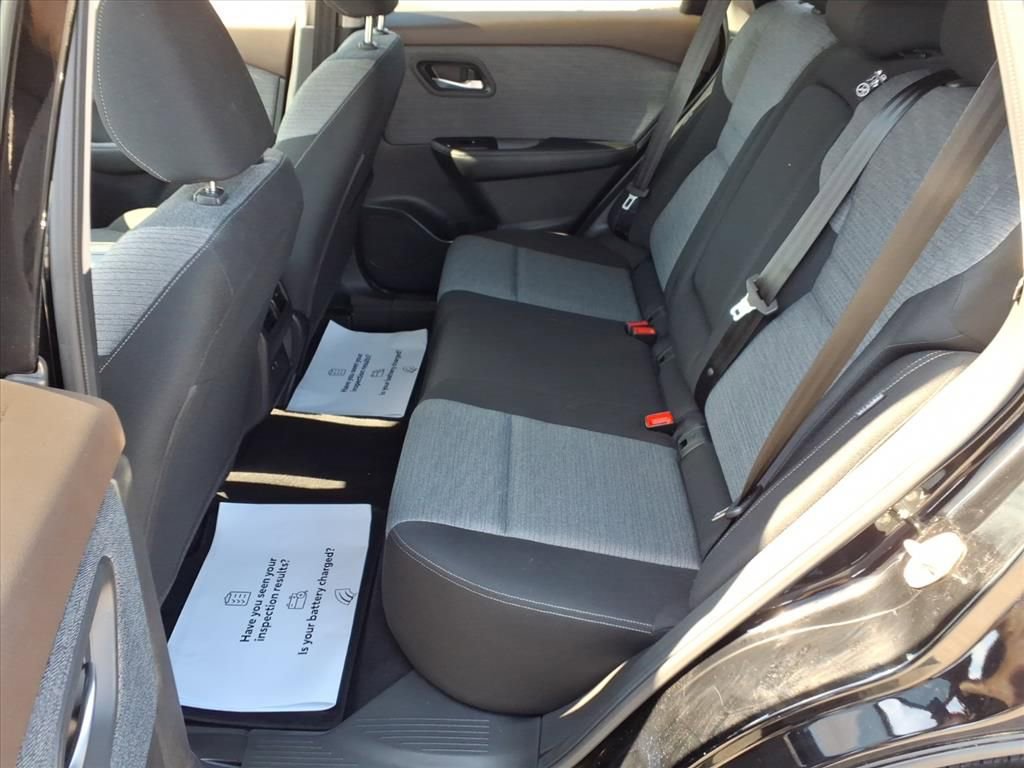 Used 2023 Nissan Rogue SV AWD/4WD image 12