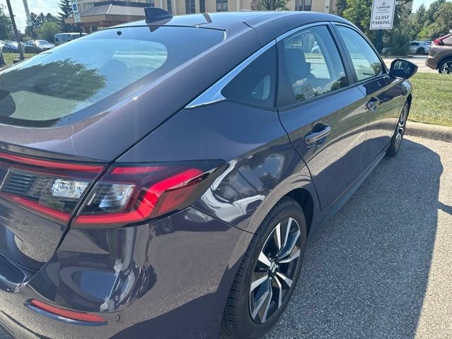 Used 2024 Honda Civic EX-L image 3