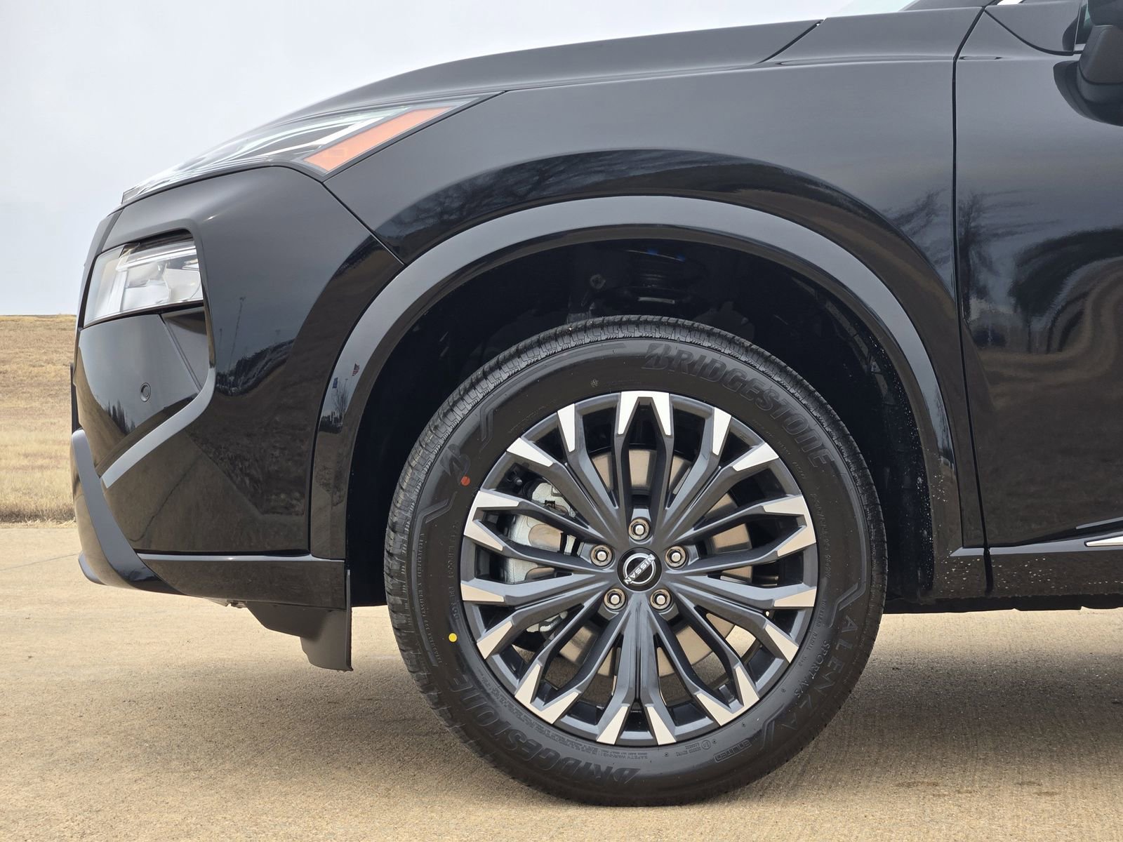 New 2026 Nissan Rogue Platinum image 10