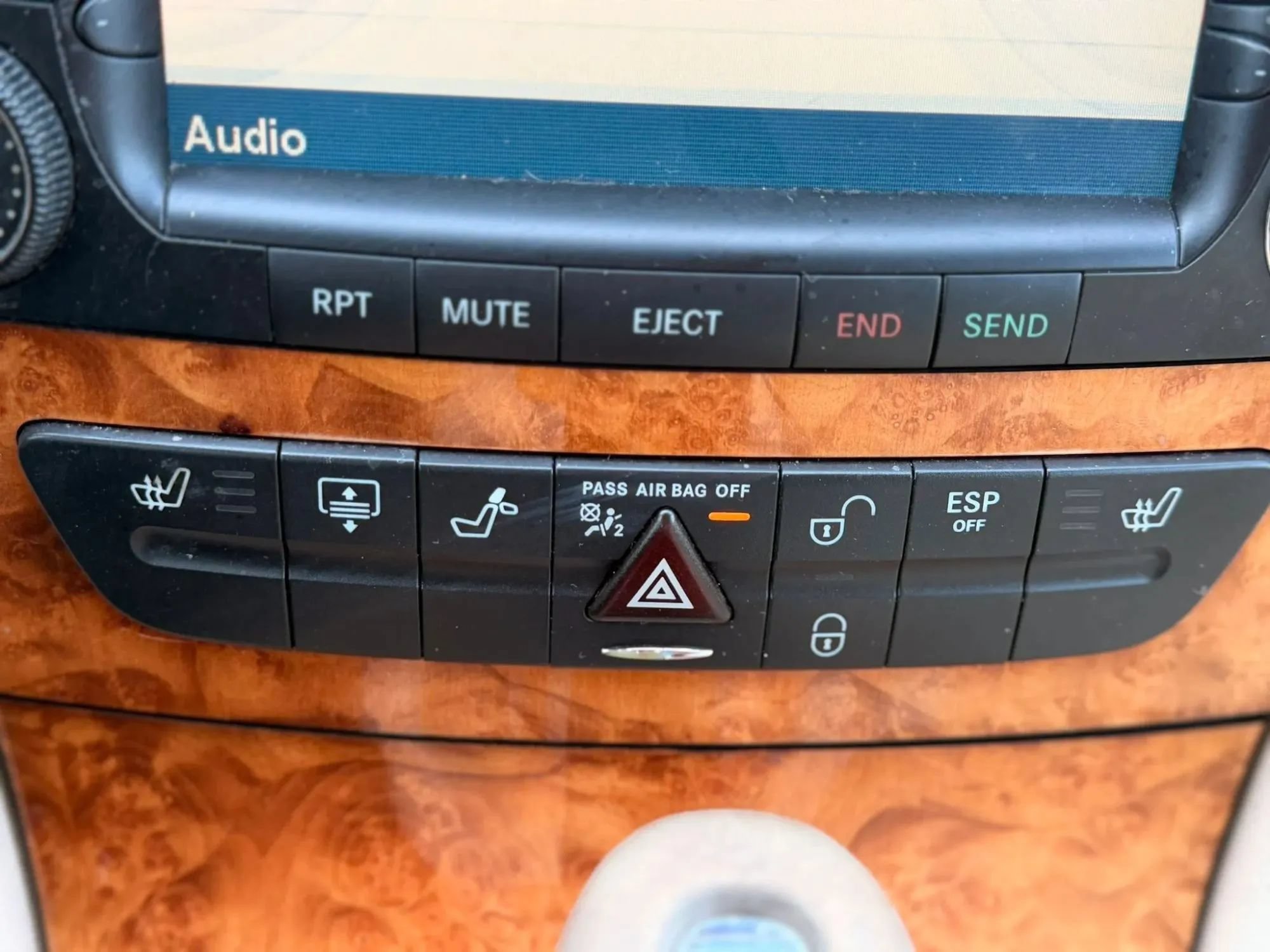Used 2006 Mercedes-Benz E 320 CDI Sedan image 22