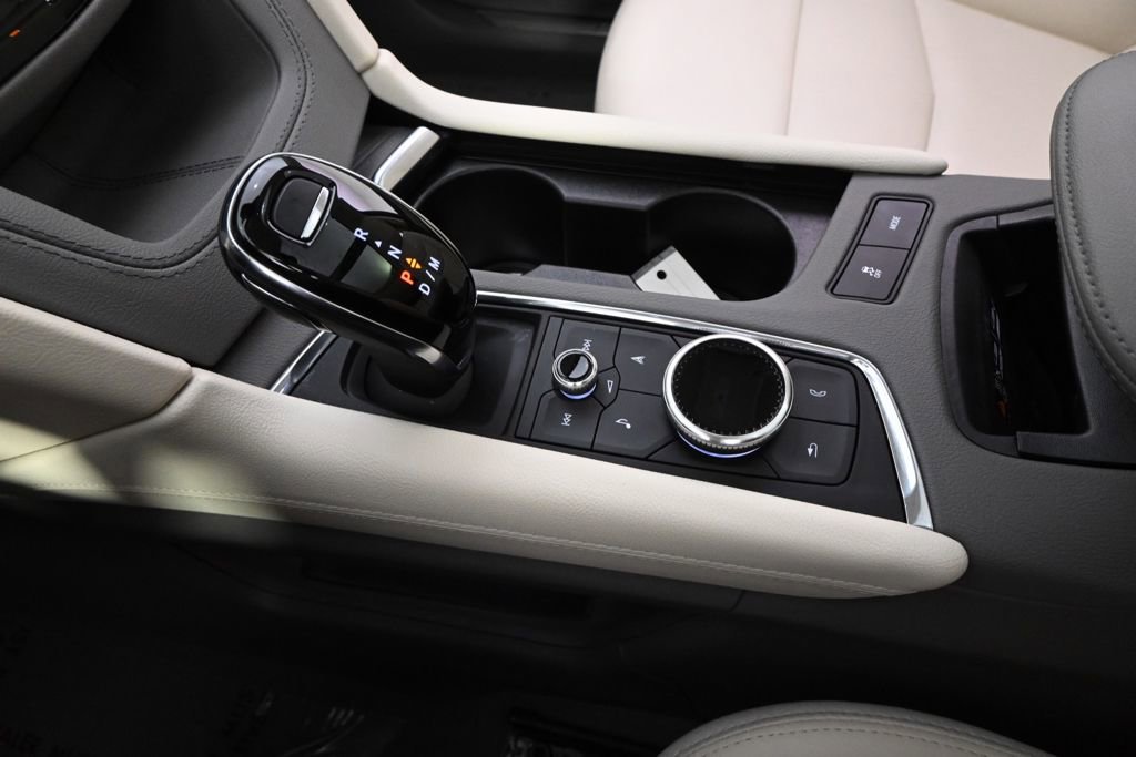 New 2025 Cadillac XT5 Premium Luxury w/ LPO, Floor Liner Package image 32